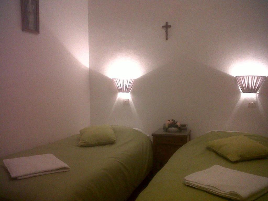 Hotel Notre Dame De Fourviere Lourdes Ruang foto