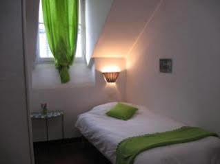 Hotel Notre Dame De Fourviere Lourdes Bagian luar foto